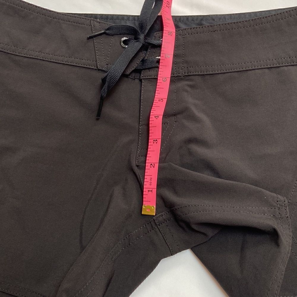 Volcom Swim Shorts size 5 - Picture 4 of 8